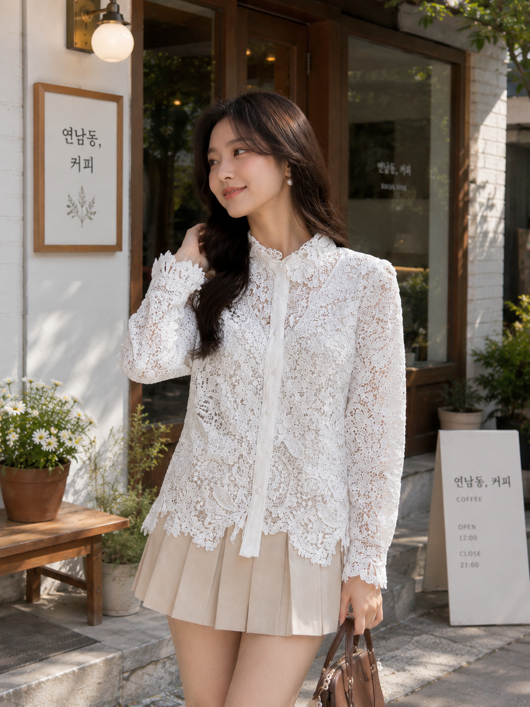 Scalloped Floral Lace Long-Sleeve Top