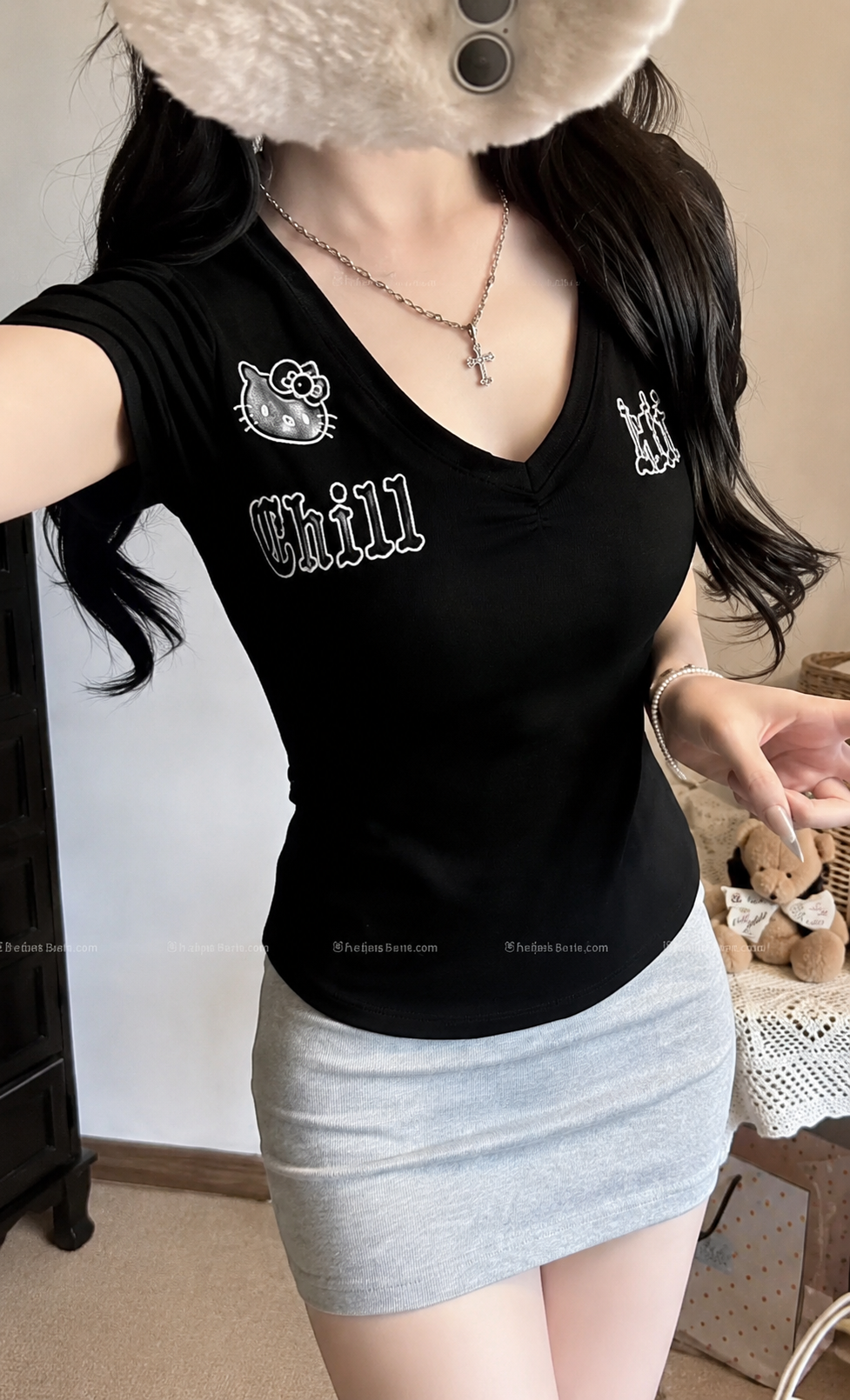 Embroidered V-Neck Padded Tee