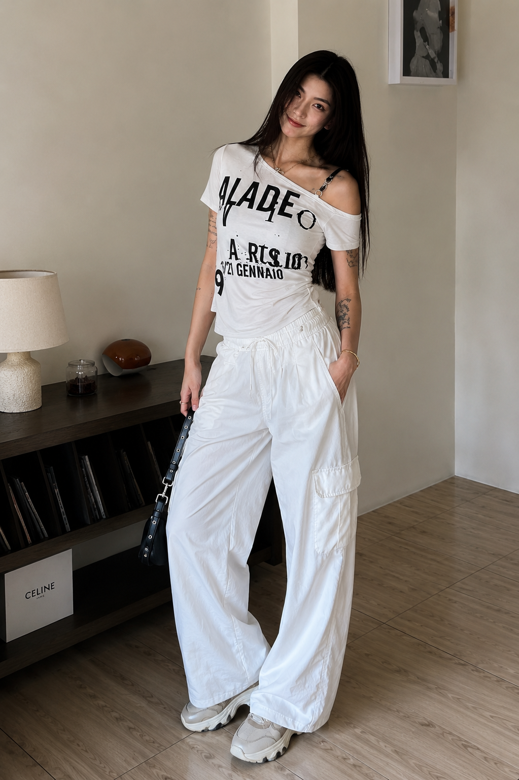 Metal Ring Buckle Cold-Shoulder Graphic Tee