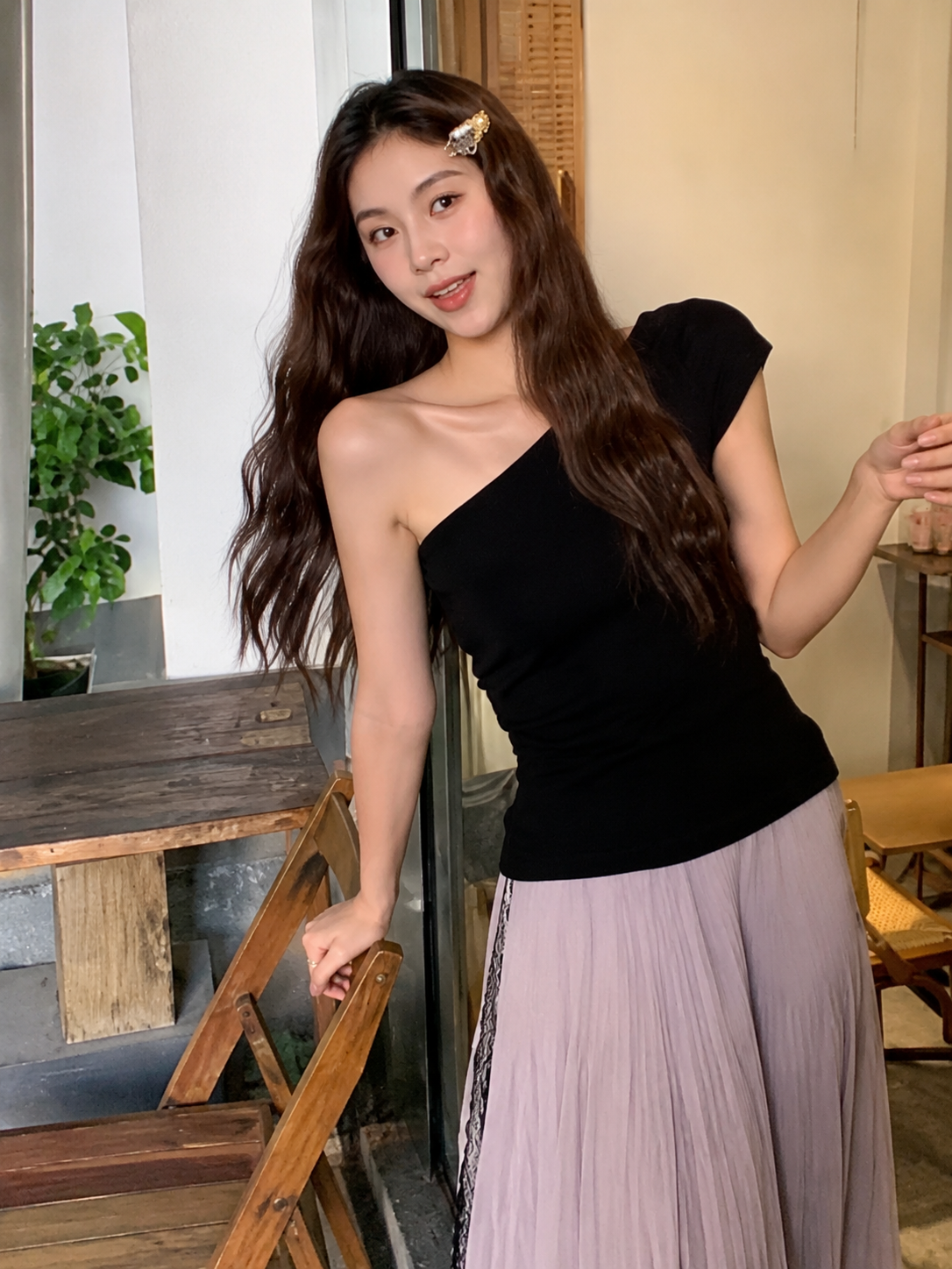 Asymmetrical One-Shoulder Knit Top