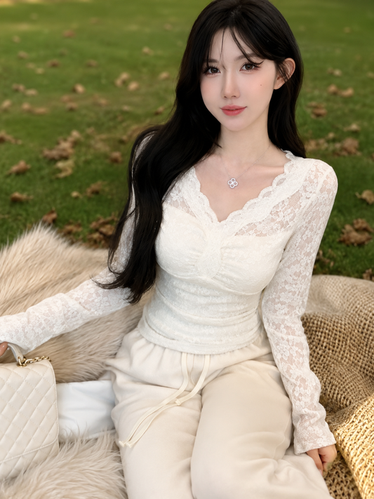 V-Neck Ruched Floral Lace Long-Sleeve Top