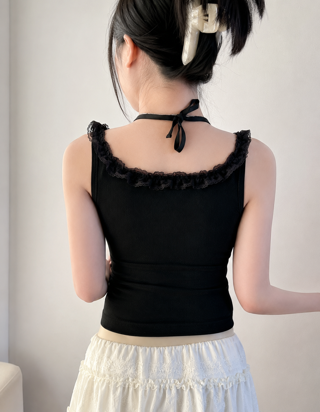 Lace-Trim Graphic Halter Camisole Padded Top