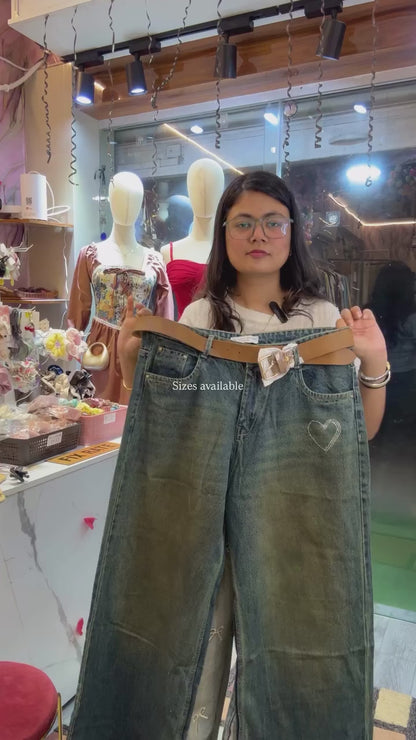 Heart-Rhinestone Vintage Wash Wide-Leg Jeans